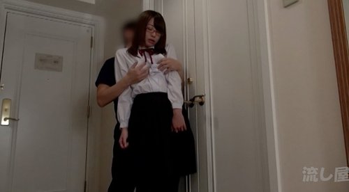 FC2-PPV-2228391 — [Sold Out] Saki Hatsumi [No] Raw Creampie Leak 16 / Silent Support Plain Lolita Girl Part 1 (Uniform, Shaved, Shaved Pussy, Raw Creampie, Cum Swallowing) —
