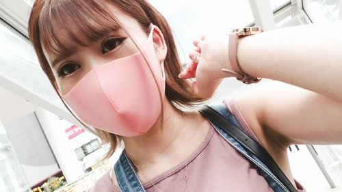FC2-PPV-2403714 — I Love Sex♪ College Student Who Loves Older Men★Blowjob In The Car→Raw Sex While Flirting —