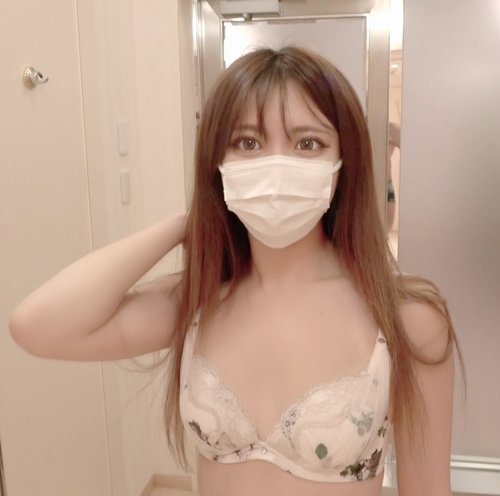 FC2-PPV-2696781 — *From A Shy Beautiful Girl To A Missing Beautiful Girl, The Secret Records Of A Middle-Aged Woman Are Released Early Before Anything Happens! [Bonus Of A Cuddling In The Bath Included] —