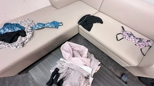 FC2-PPV-4546825 — Limited To The First 20 People, 7000Pt → 3980Pt "Limited" This Happened When I Was Resting At A Hotel With The Girls After We Had Missed The Last Train After Dinner. —