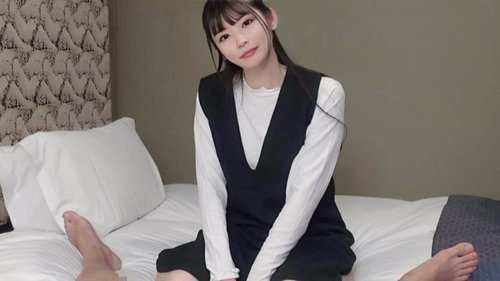 FC2-PPV-4574479 — [Exclusive contract sale] Super SSS class idol trainee. Extremely expensive video that decided to appear for the sake of popularity and money. —
