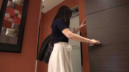 FC2-PPV-4780553 — Gotanda High-Class Men's Massage Parlor Employee, Top-Class Platinum F-Cup Girl, Can't Hold Back, Massive Shooting —